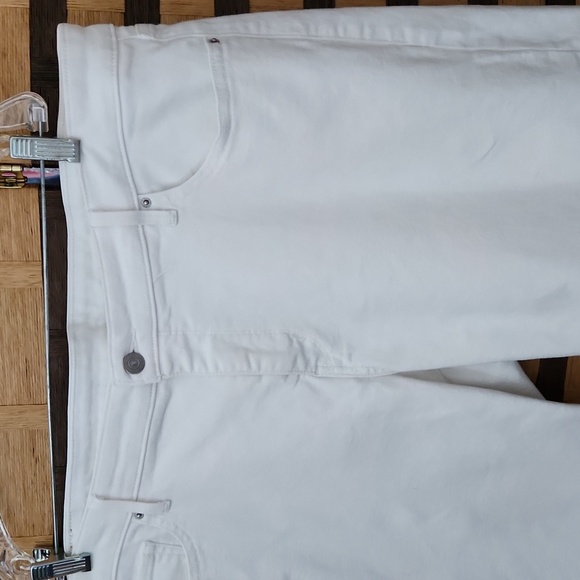 Levis red tag jean shorts - Picture 3 of 7